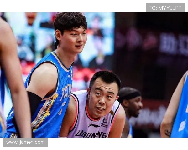 武汉篮球队强势领跑大师赛积分榜积累50分展现冠军实力