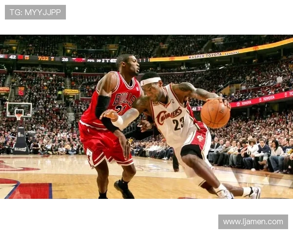 文斯卡特与詹姆斯的传奇对决:篮球场上的巅峰对抗与辉煌瞬间回顾 文斯卡特与詹姆斯的传奇对决:篮球场上的巅峰对抗与辉煌瞬间回顾