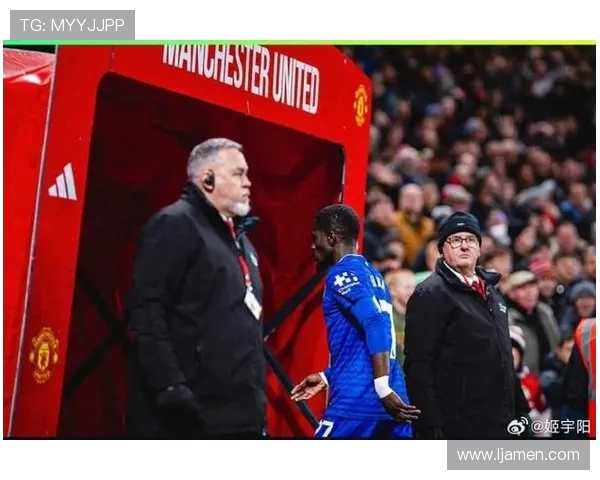 曼联与埃弗顿精彩对决直播吧全程跟踪报道不容错过 曼联与埃弗顿精彩对决直播吧全程跟踪报道不容错过