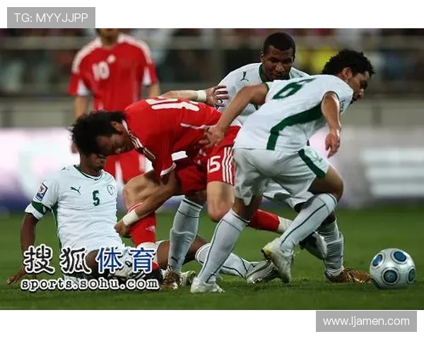 南京足球队包夹战术的优缺点分析与未来发展方向探讨